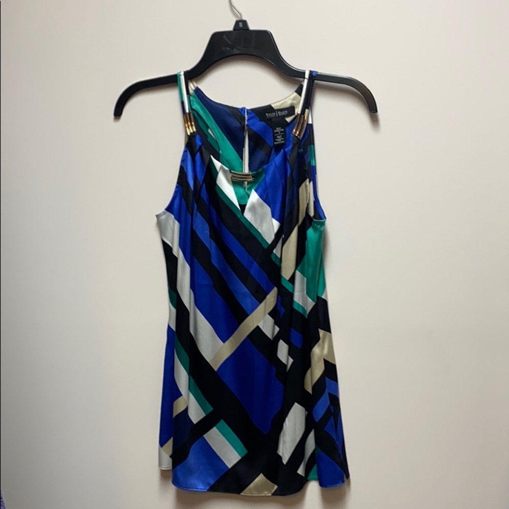 White house black market Silk stretch like new top